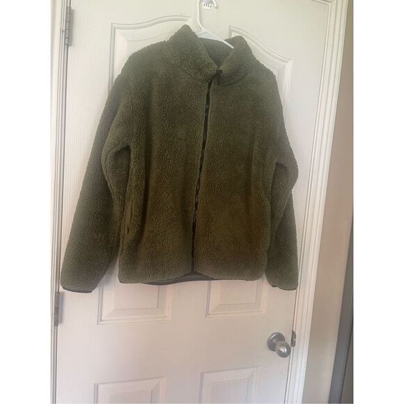 PINK Victoria's Secret Womens Green Teddy Bear Sherpa Fleece Jacket Size Medium - Picture 1 of 12